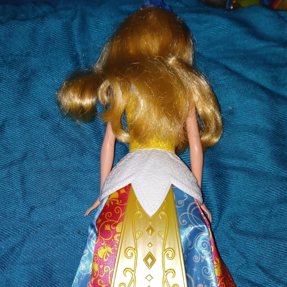 Disney Princess Sleeping Beauty doll - Picture 4 of 10